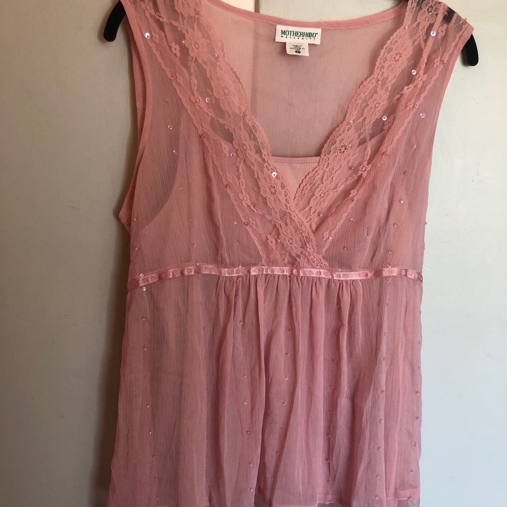 Motherhood Maternity sleeveless blouse
